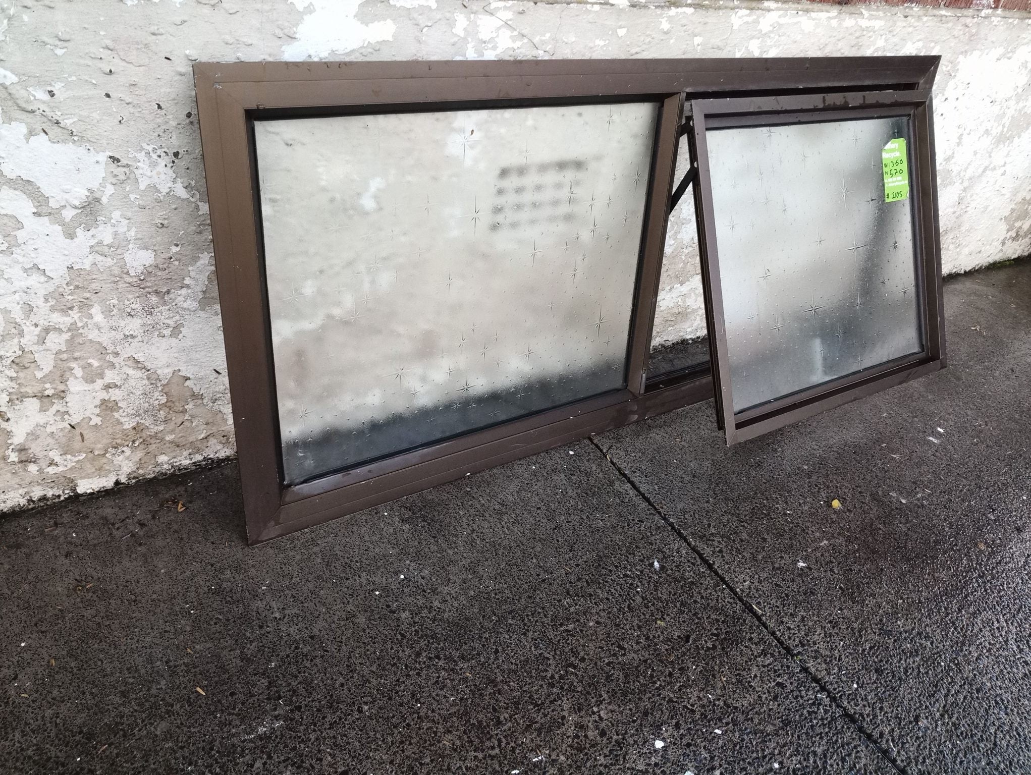 Aluminium Window Brown 1360 W x 570 H  [#2105] Joinery Recycle