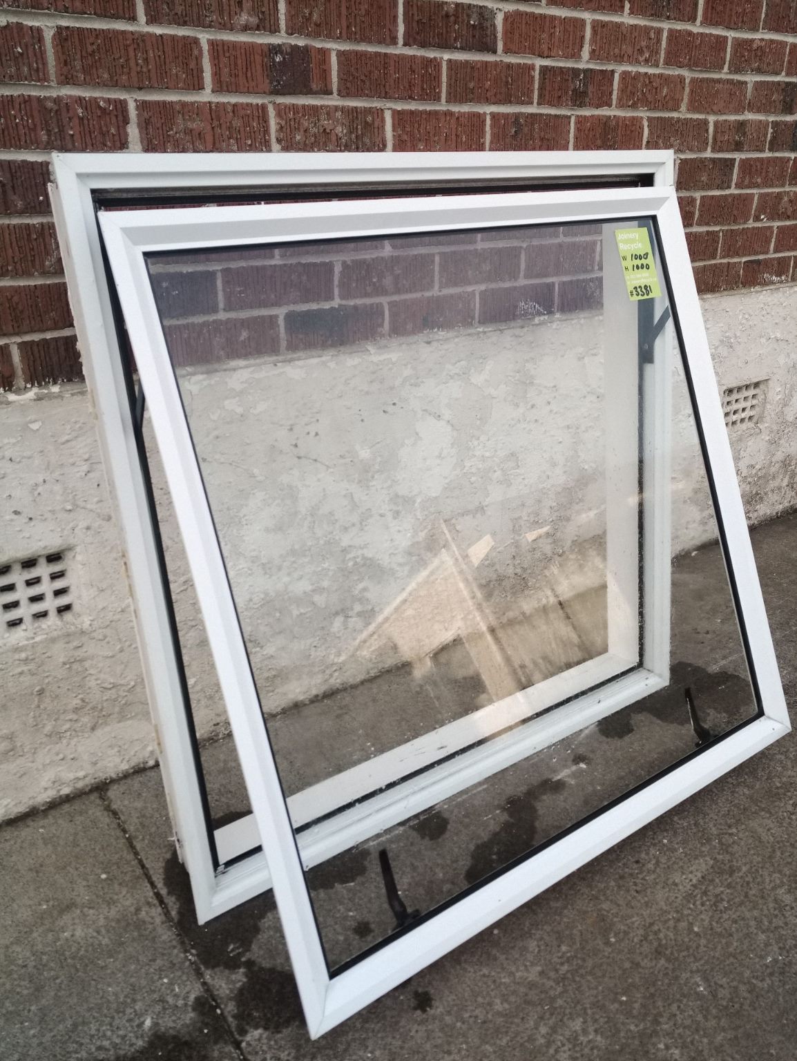 Aluminium Window White  1000 W x  1000 H  [#3381] Joinery Recycle