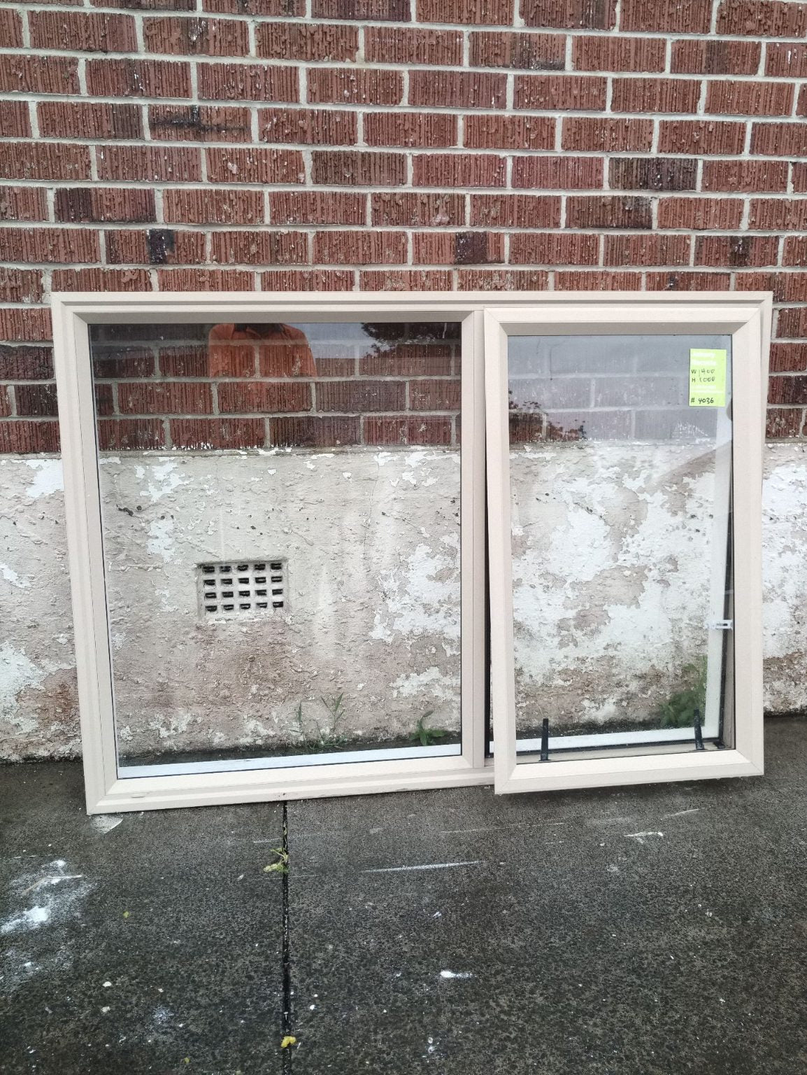 Off White / Beige Aluminum Window 1400 W x 1000 H  [#4036] Joinery Recycle