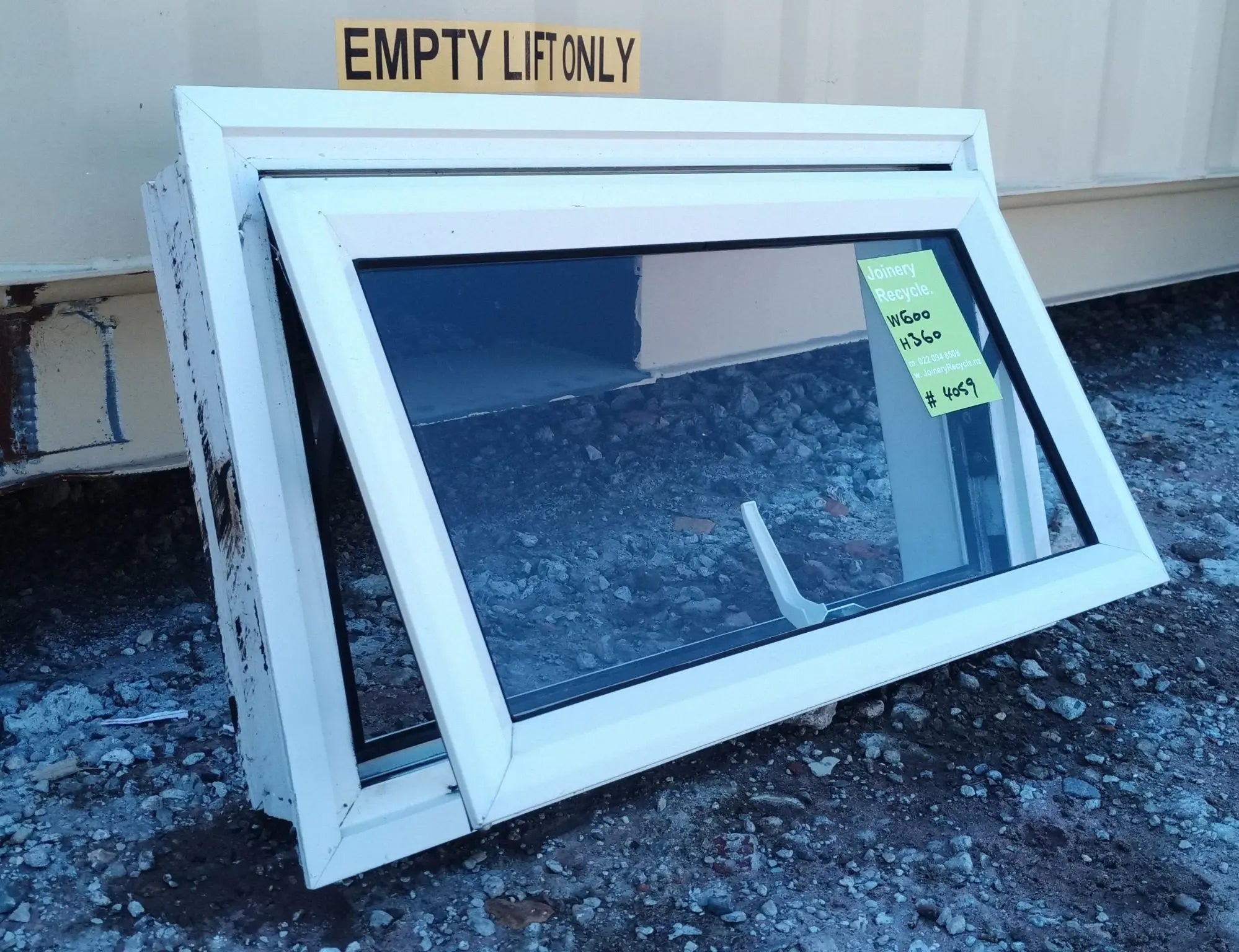 Aluminium Window Offwhite  600 W x 360 H [#4059] Joinery Recycle
