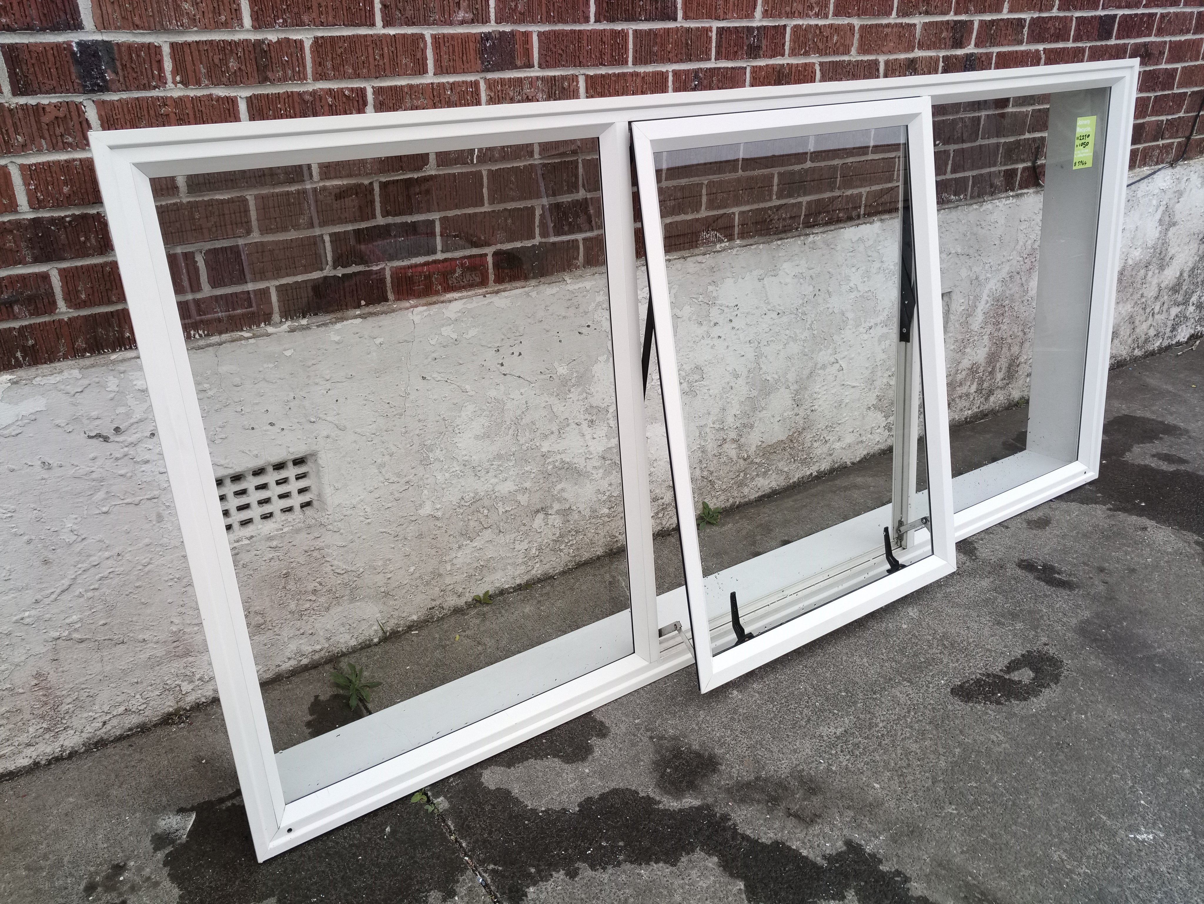 White Aluminium Window 2270 W x 1050 H [#3964] Joinery Recycle